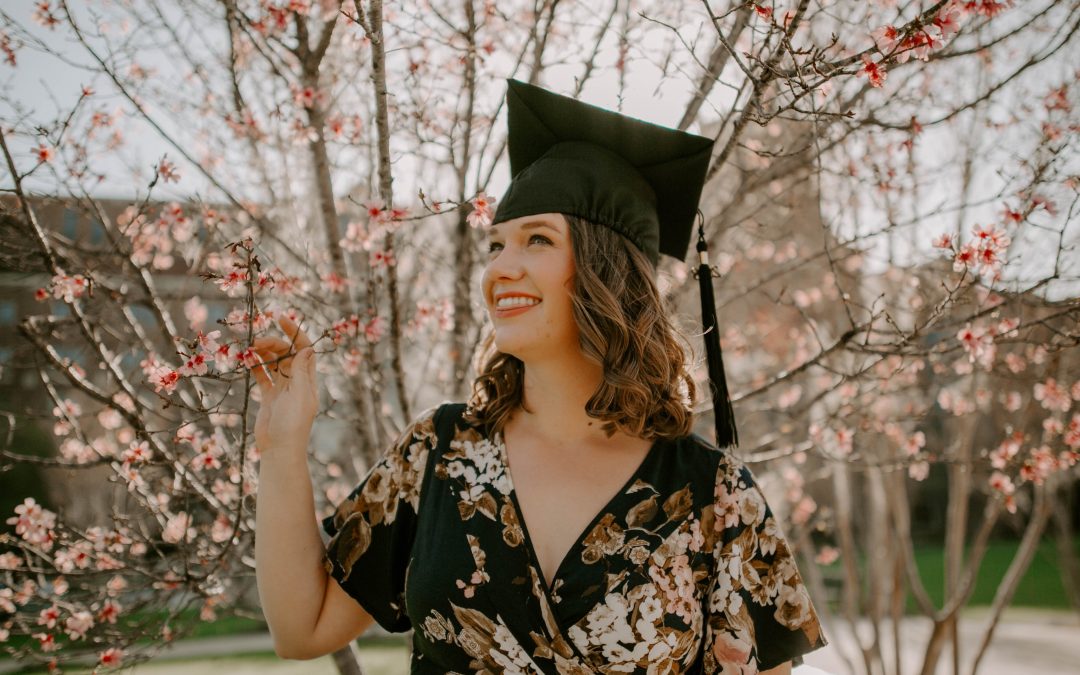 teen girl with graduation cap